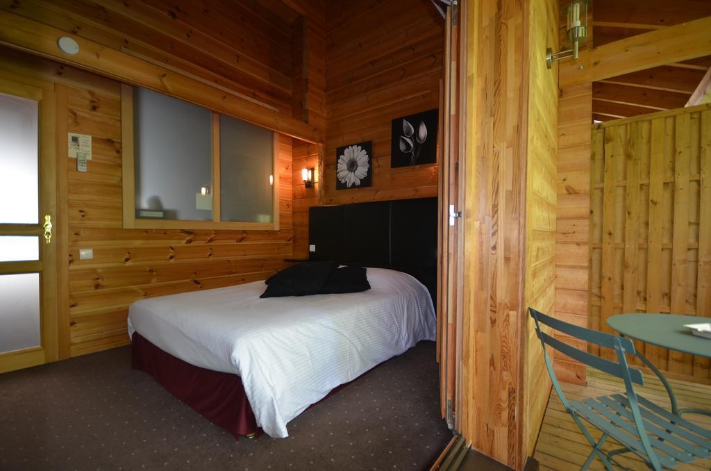 Les Grands Frenes Bed and Breakfast Plaine-de-Walsch Exteriör bild