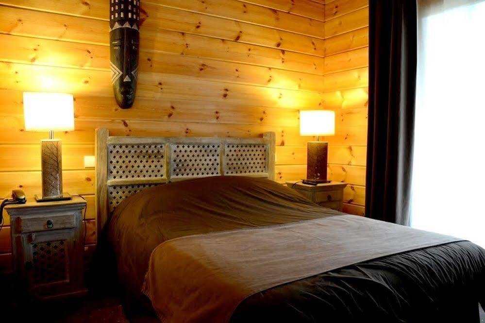 Les Grands Frenes Bed and Breakfast Plaine-de-Walsch Exteriör bild