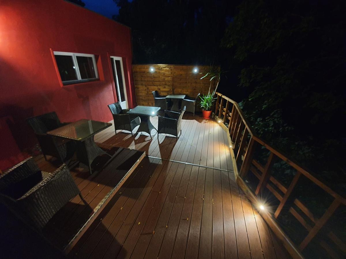 Les Grands Frenes Bed and Breakfast Plaine-de-Walsch Exteriör bild